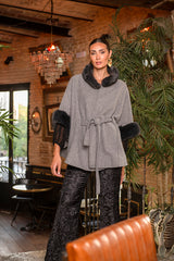 Poncho cuello pelo gris
