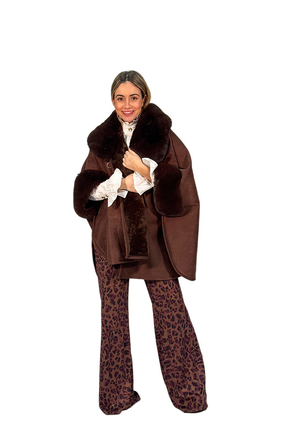 PONCHO CAPA PELO MARRON