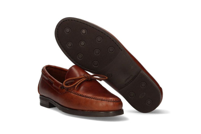 Seahorse Bow Moccasin