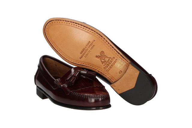 Mocasín Flecos y Borlas Burdeos