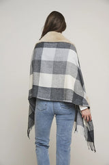 Poncho Apollo Cuadros Negro