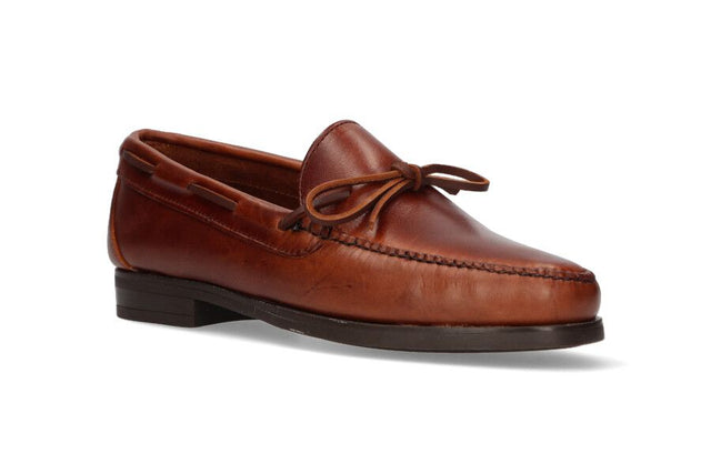 Seahorse Bow Moccasin