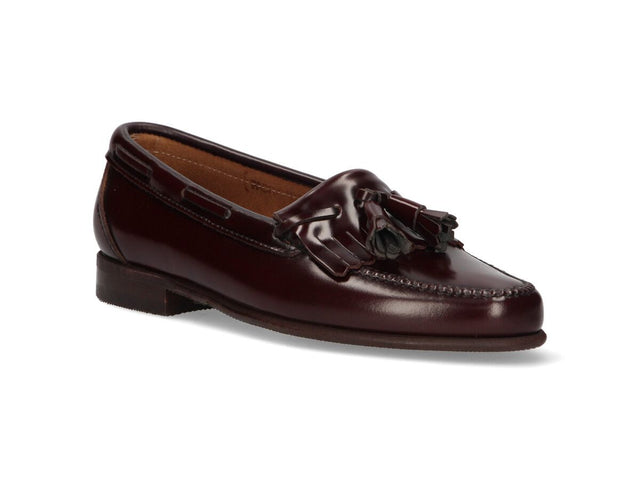 Mocasín Flecos y Borlas Burdeos