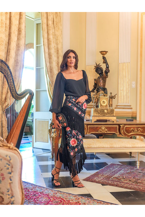FALDA ALBOREÁ MANTÓN NEGRO