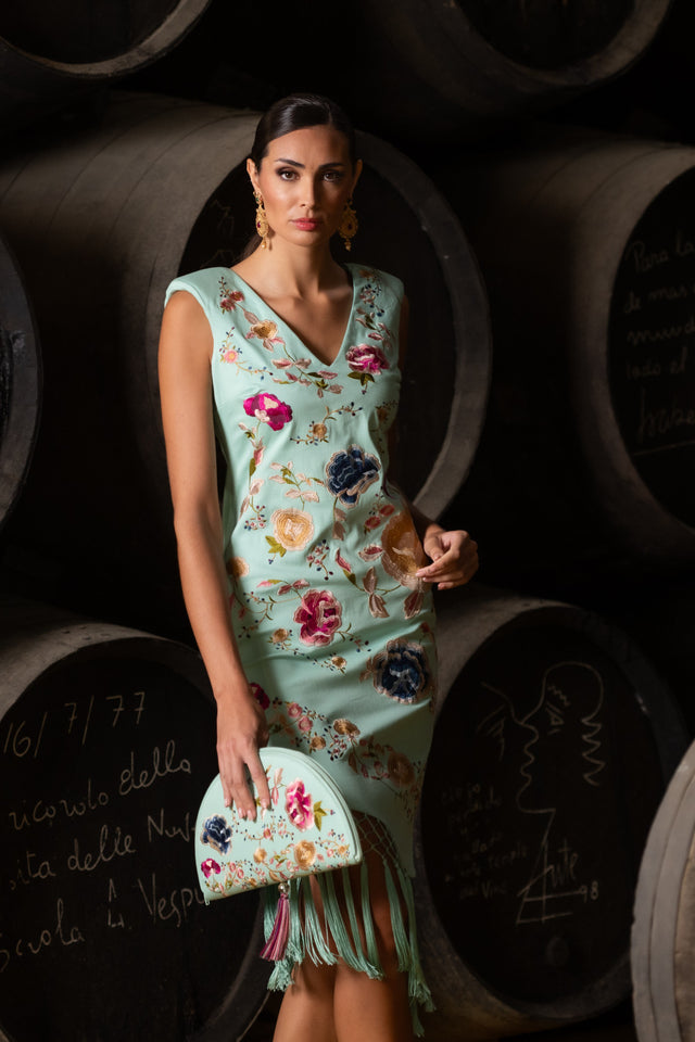 VESTIDO BORDADO VERDE AGUA